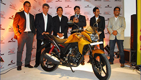 Honda CB Twister wins the 2011 Indian Motorcycle of the Year award