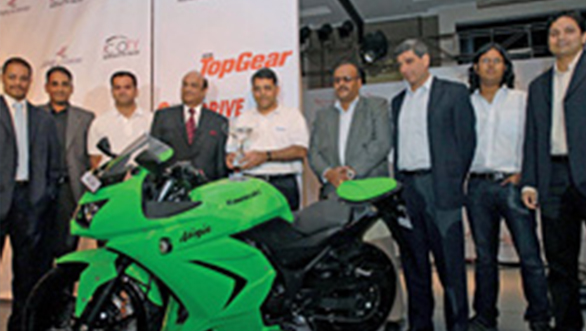  Kawasaki Ninja 250R wins the 2010 Indian Motorcycle of the Year award